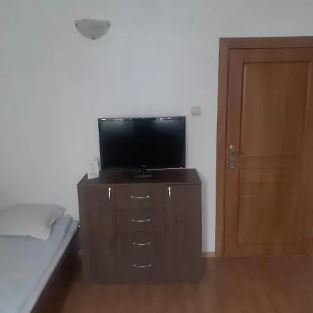 Feriehus Къща За Гости Тео Dospat