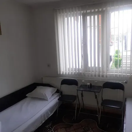 Къща За Гости Тео Feriehus